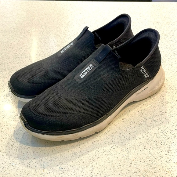 Skechers Other - Skechers Mens Go Walk Shoes